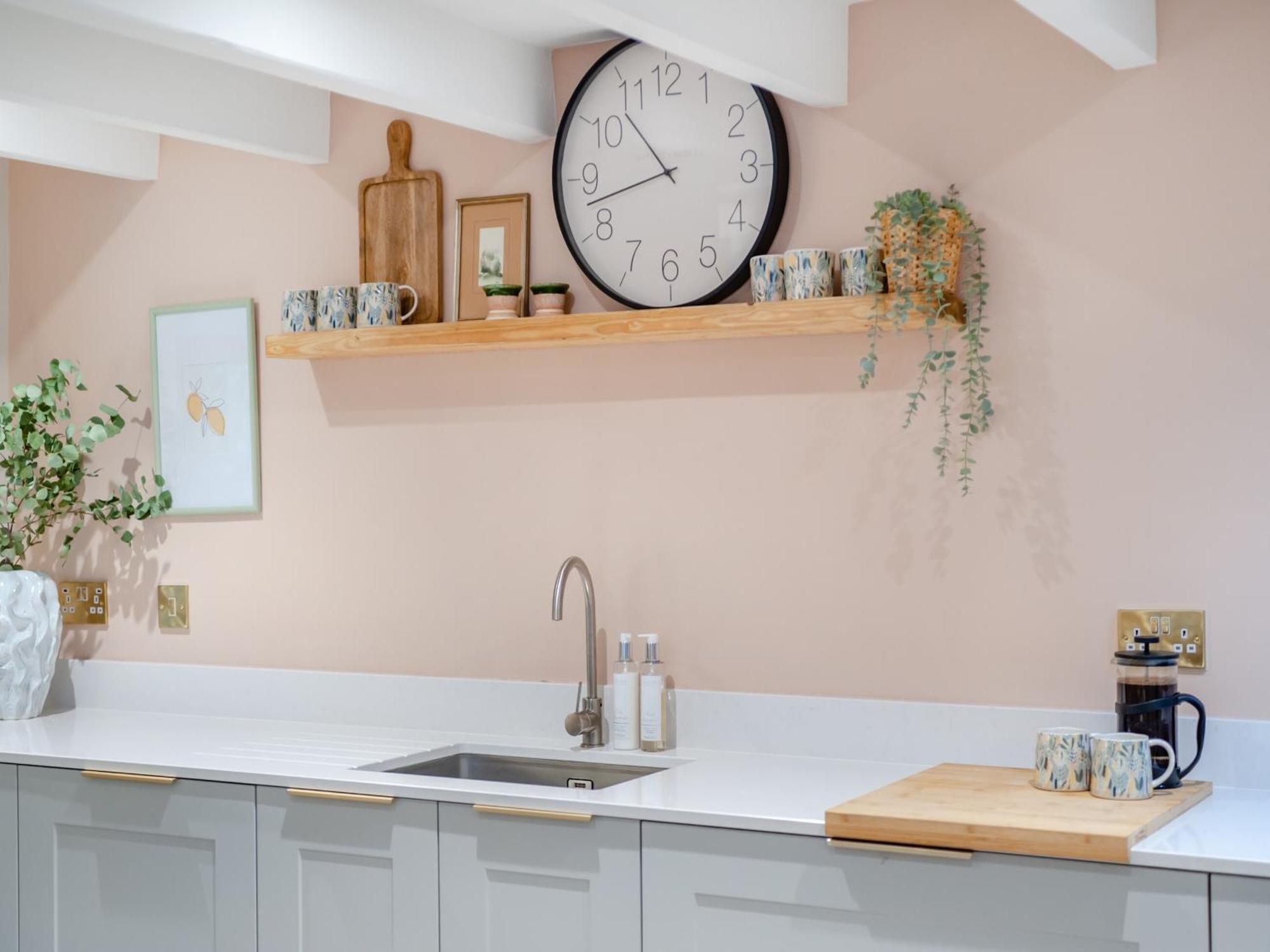 Jasmine Cottage อัลน์มัธ ภายนอก รูปภาพ